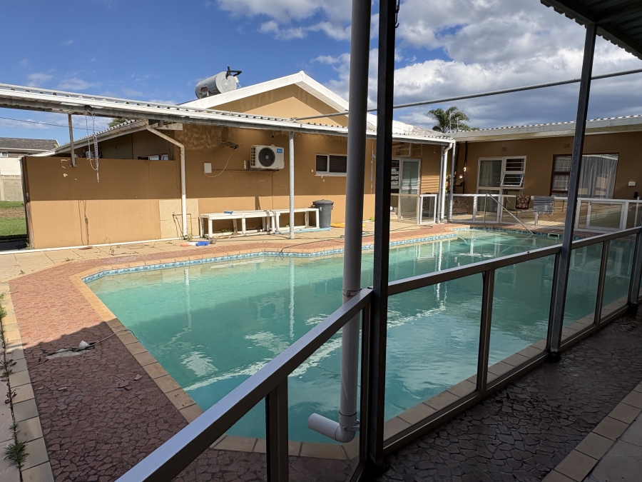 4 Bedroom Property for Sale in Gonubie Eastern Cape